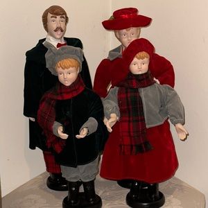 Christmas Caroller Dolls